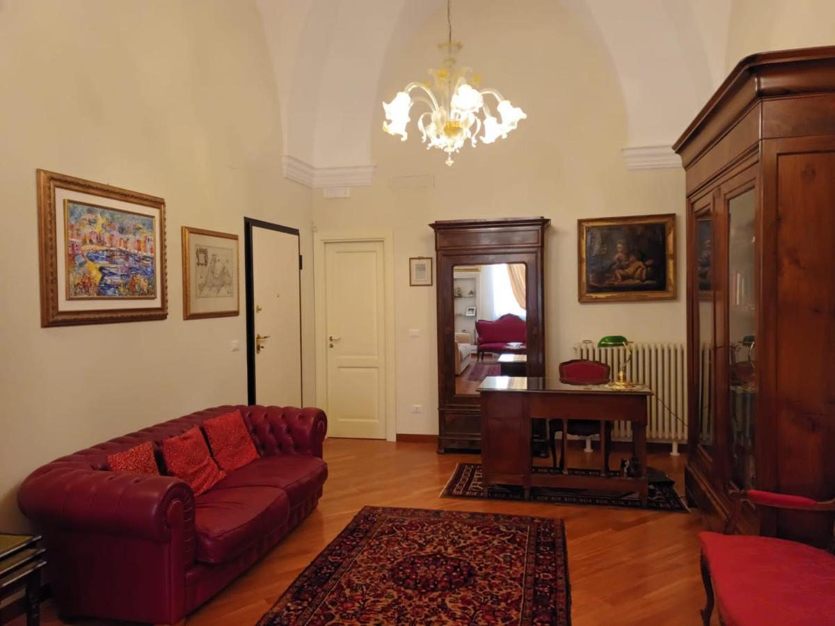 B&B Ai Due Santi Lecce Dış mekan fotoğraf